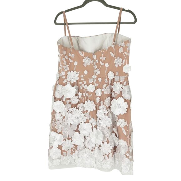NWT Helsi Structured Floral Applique Mini Dress - Picture 4 of 10